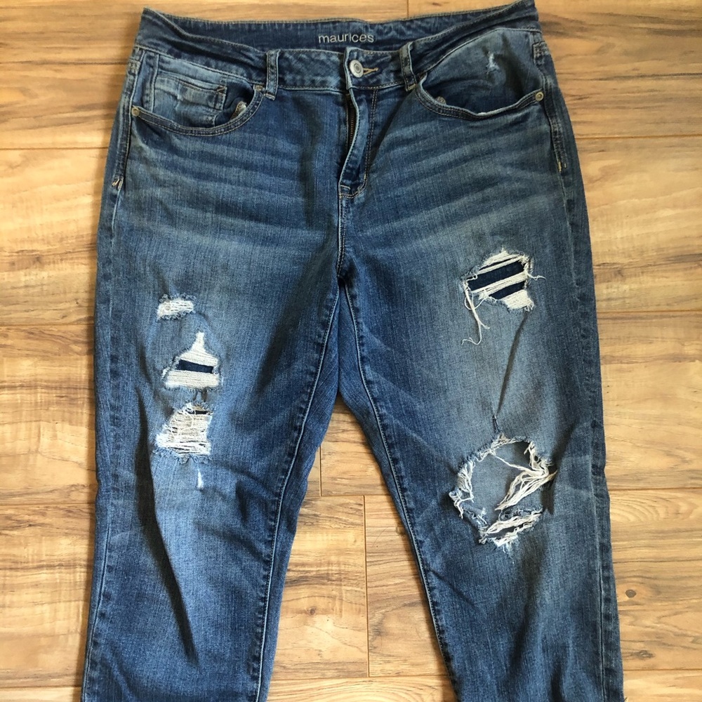 Distressed Boyfriend Jeans